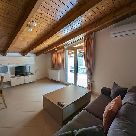 Samaras Apartments In Kamena Vourla Exterior foto