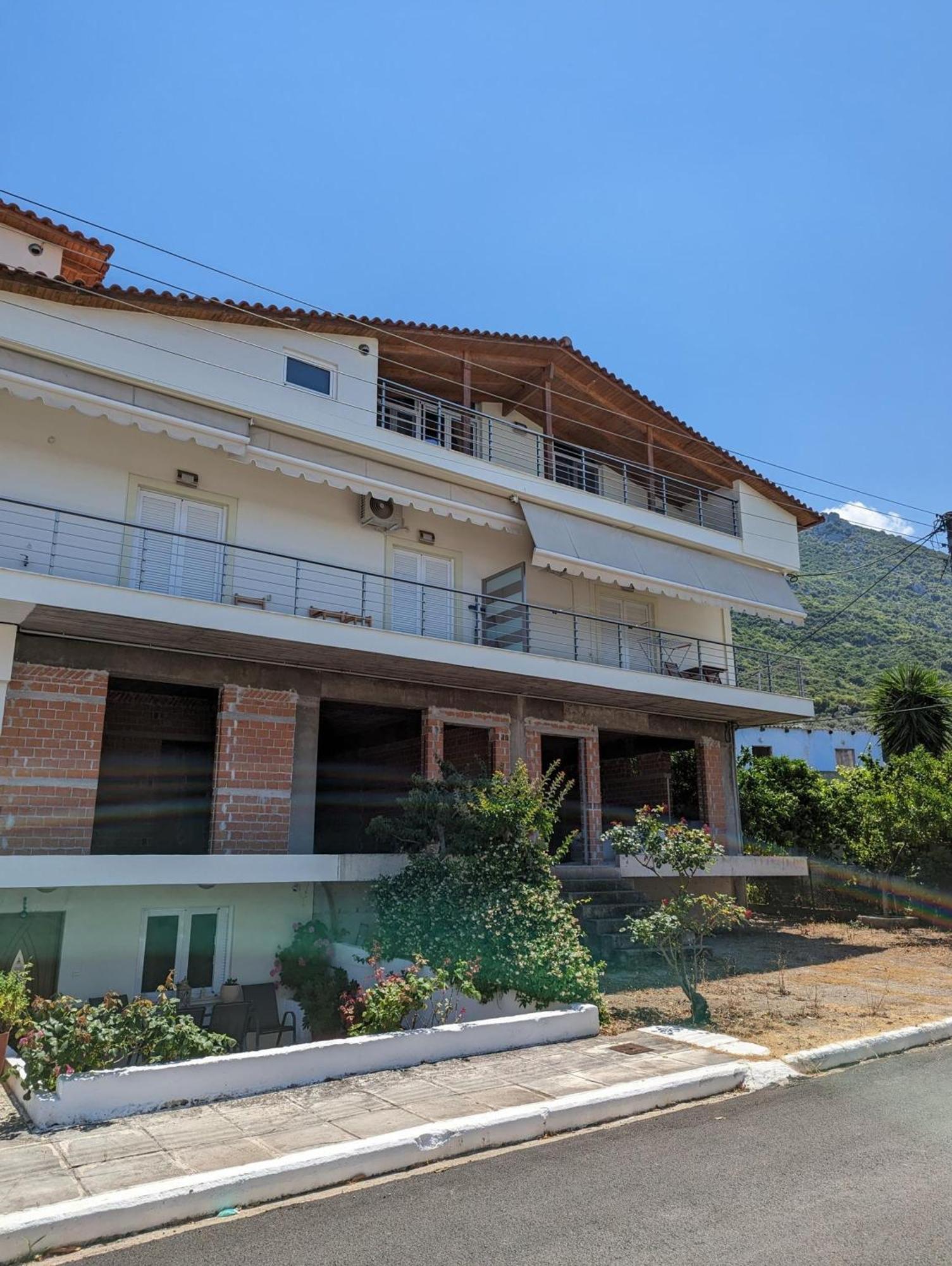Samaras Apartments In Kamena Vourla Exterior foto